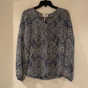 LAUNDRY By Shelli Segal Printed Blue with White Print Tie Front Blouse Size S